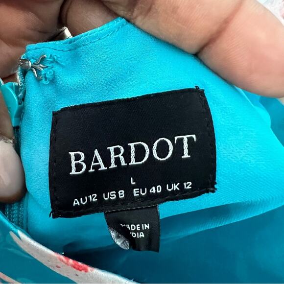 NEW $189 BARDOT 8 Malinda Floral Tie Back Satin Maxi Dress - Picture 8 of 9